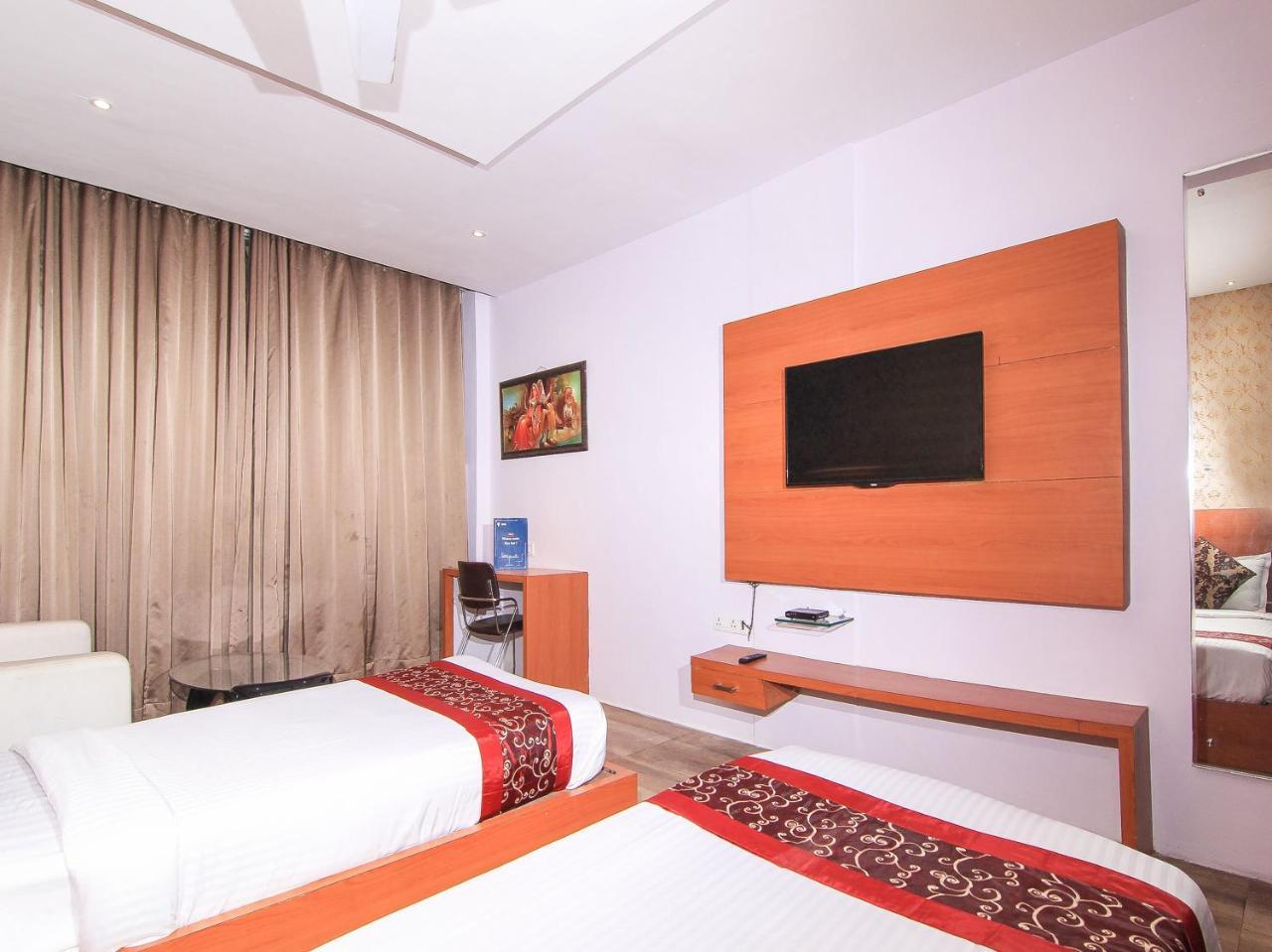 Oyo 3683 De Global Park Hotel Hasanganj ภายนอก รูปภาพ